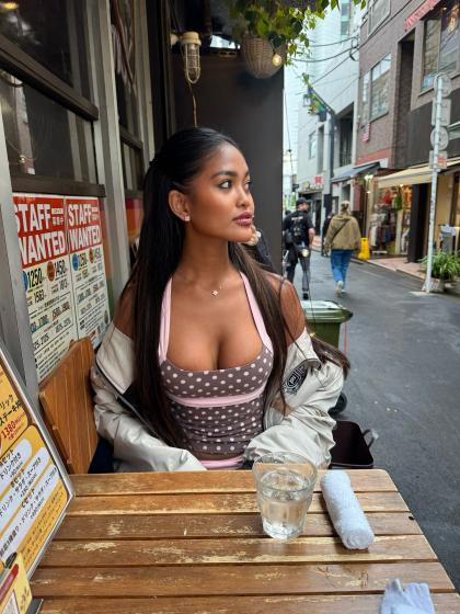 Maeurn Smiles photo 231376