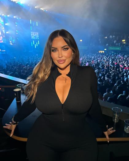 Hannah Olivia photo 235804