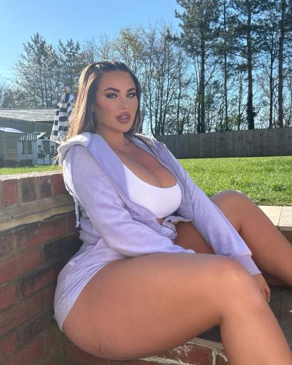 Hannah Olivia photo 235845