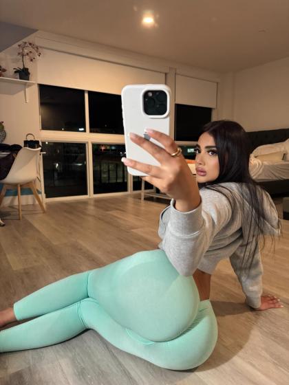 Mary Yousefi photo 236754