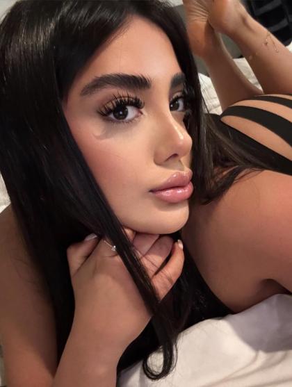 Mary Yousefi photo 236765