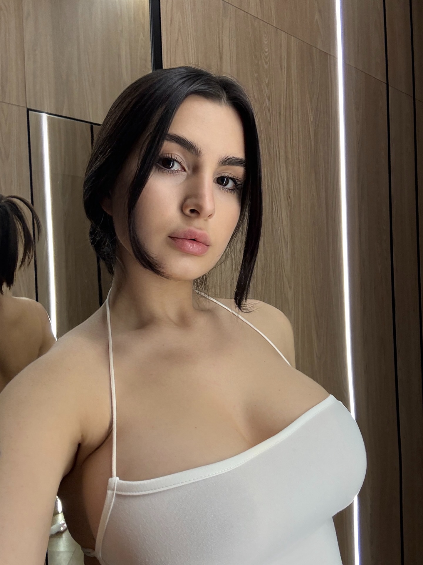 Vanessa Zatulyviter #237538