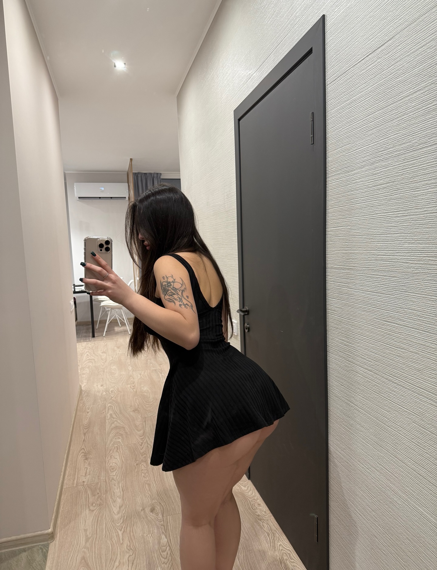 Vanessa Zatulyviter #237553