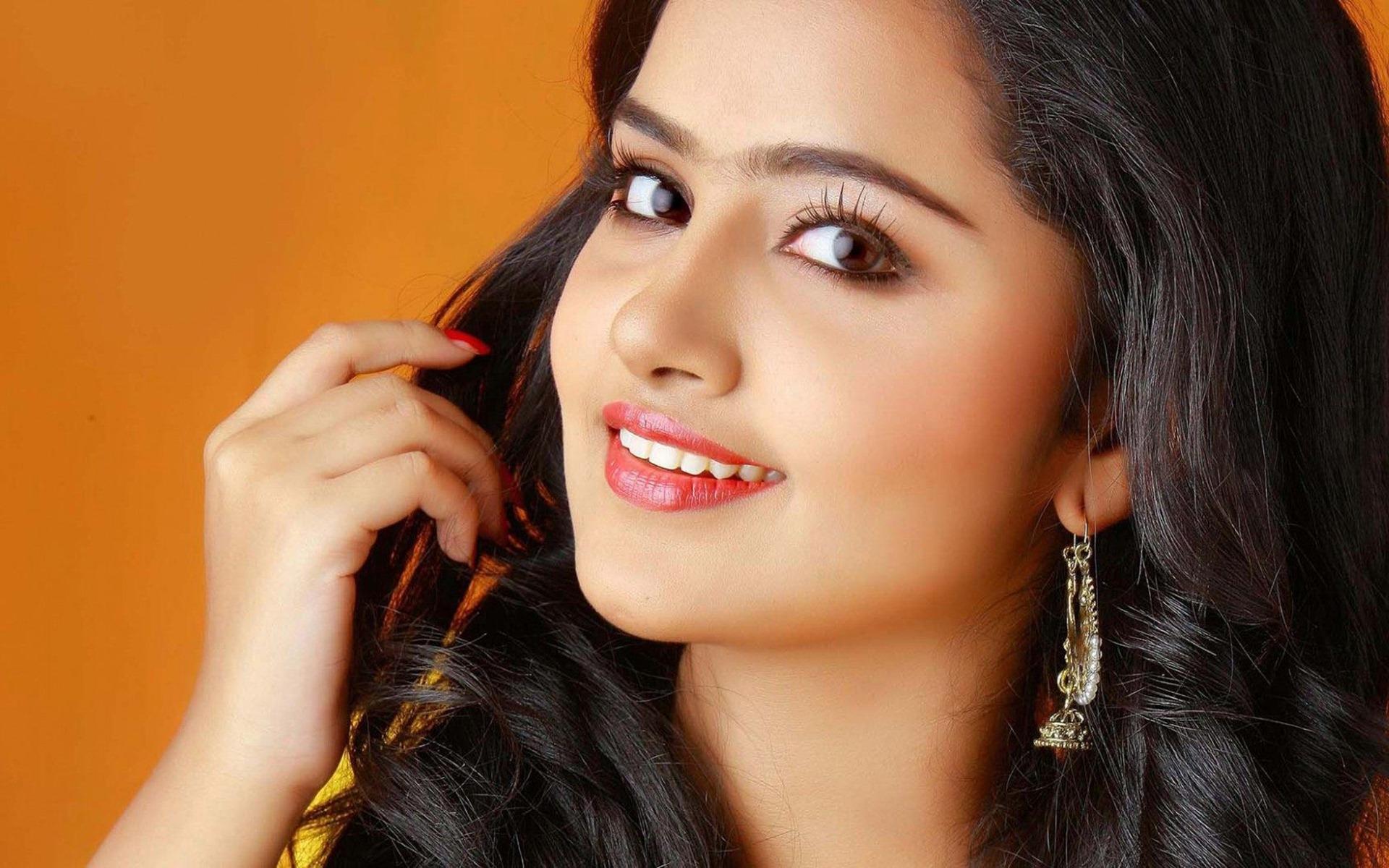 Anupama Parameswaran #238520