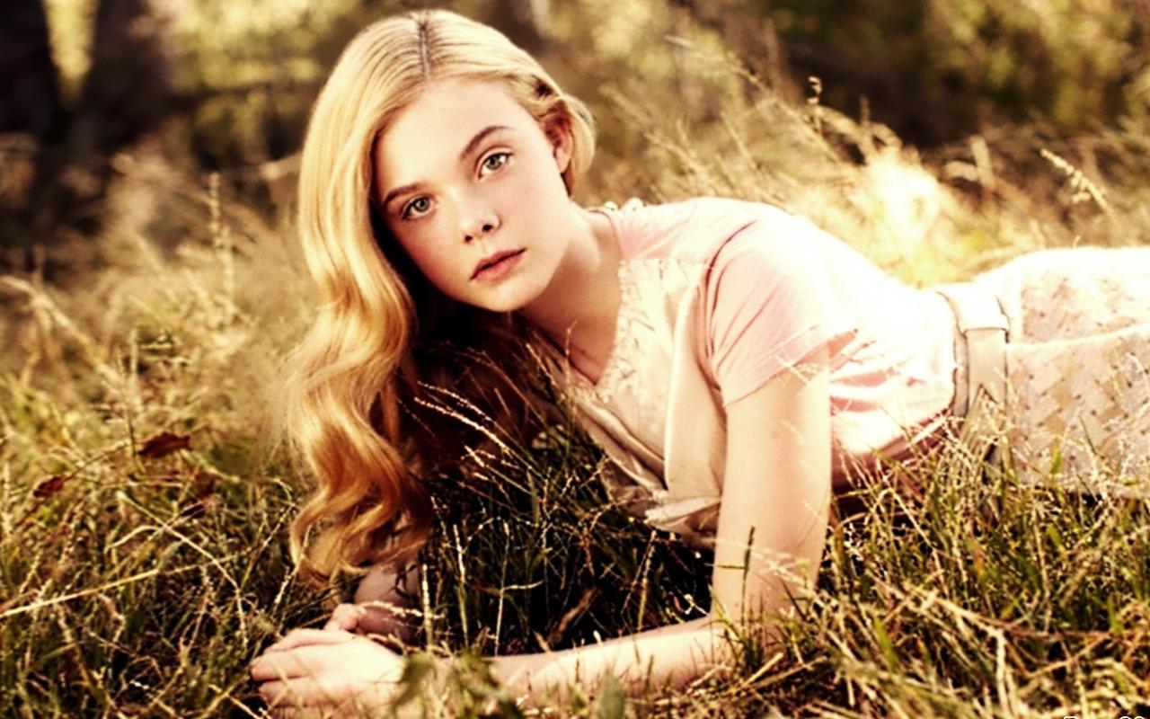 Elle Fanning #238945