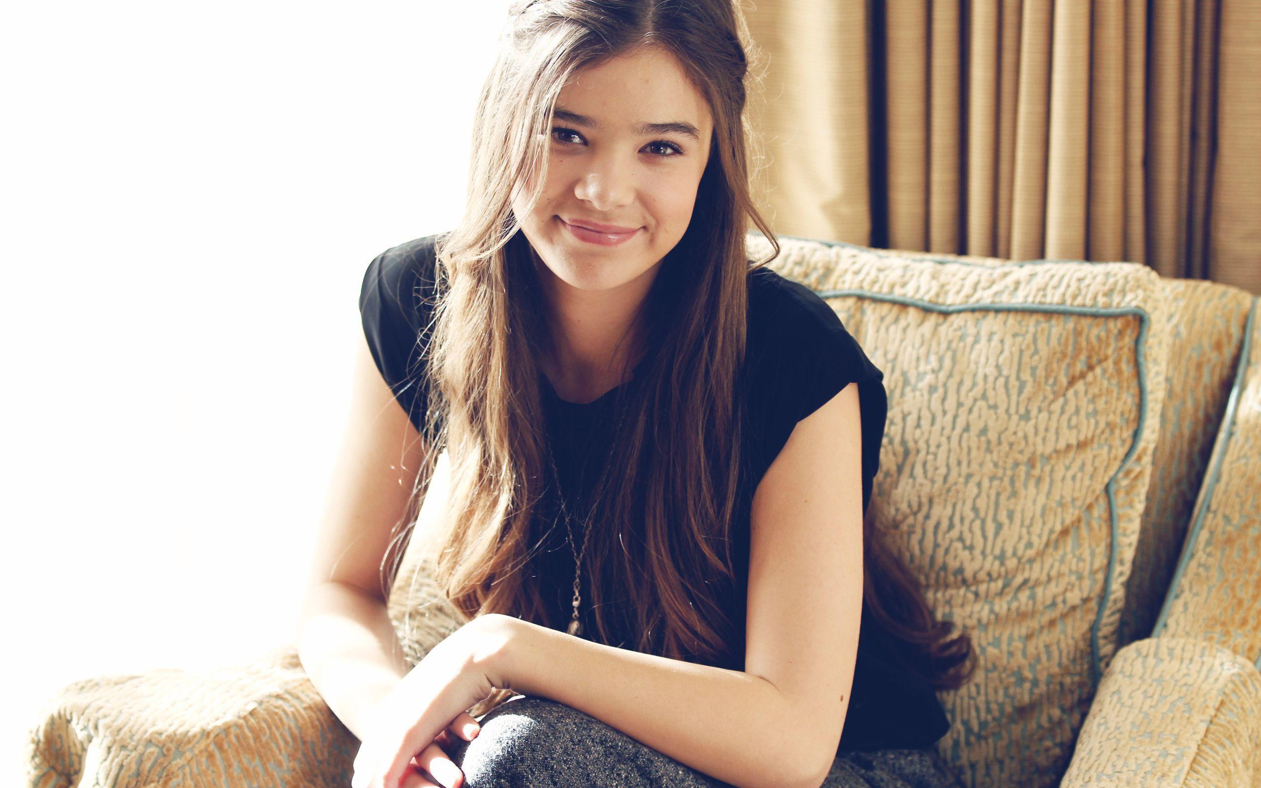 Hailee Steinfeld #239183