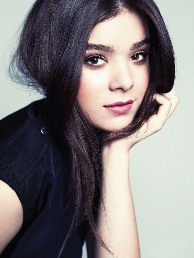 Hailee Steinfeld #239205