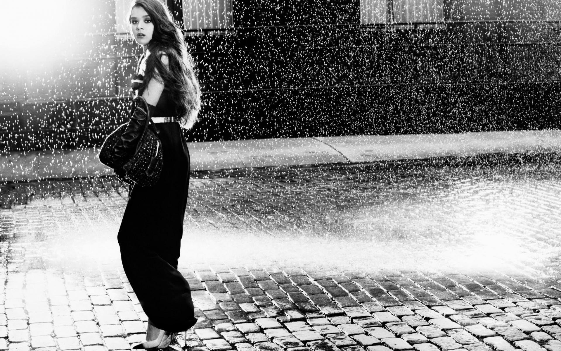 Hailee Steinfeld #239213