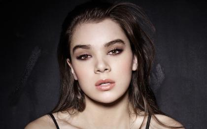 Hailee Steinfeld