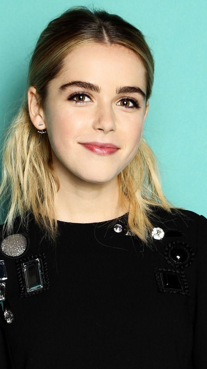 Kiernan Shipka #239597