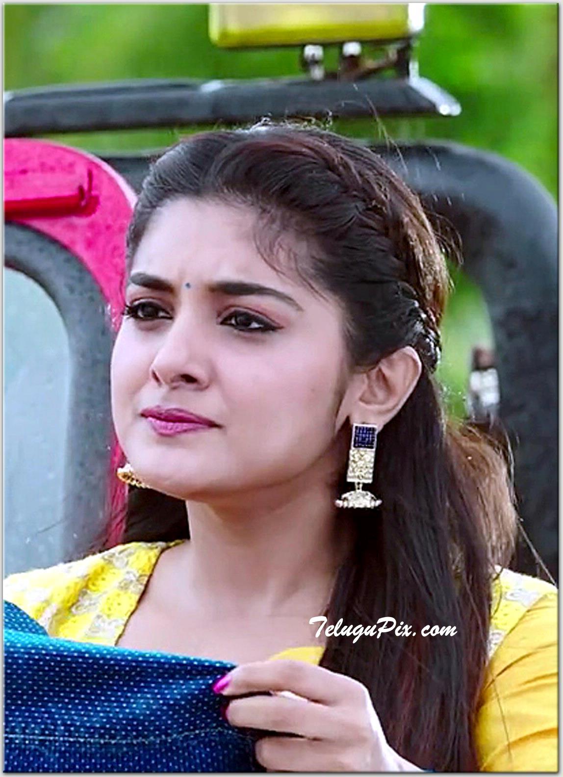 Nivetha Thomas #240091