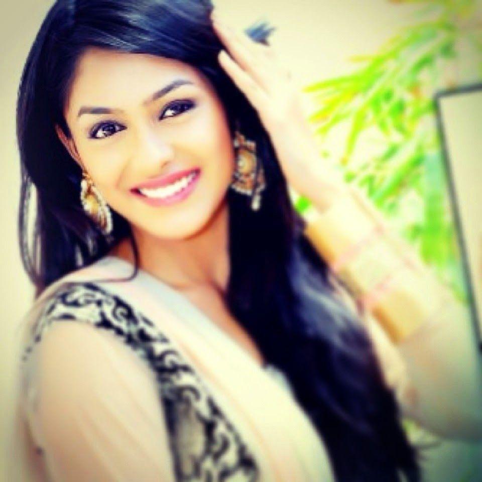 Mrunal Thakur #239911