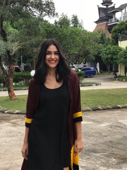 Mrunal Thakur photo 239900