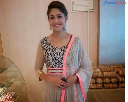 Mrunal Thakur photo 239904