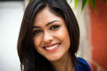 Mrunal Thakur photo 239906