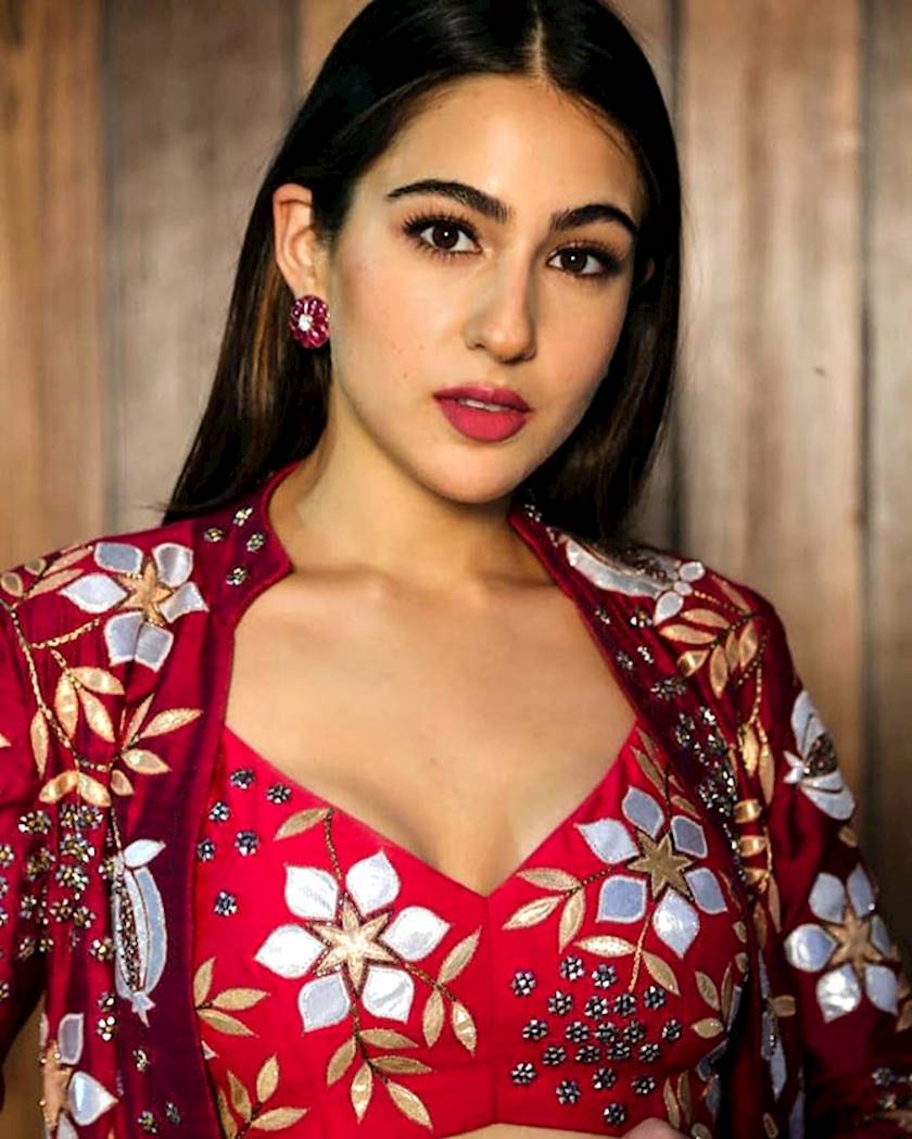 Sara Ali Khan #240490