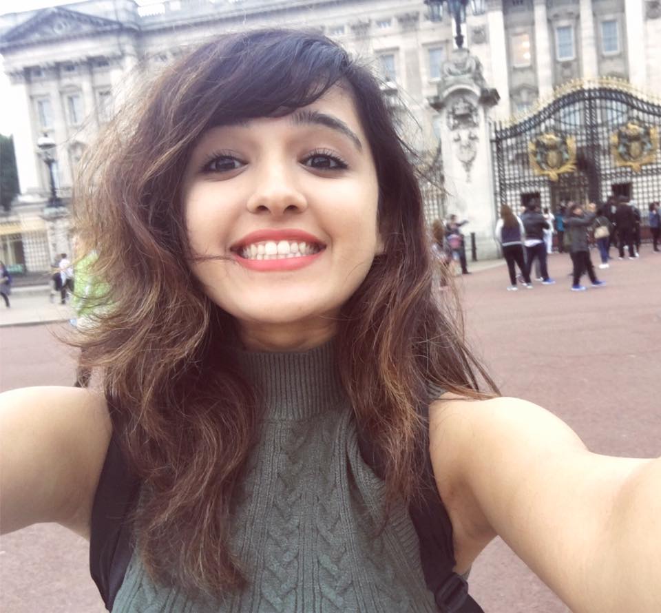 Shirley Setia #240558