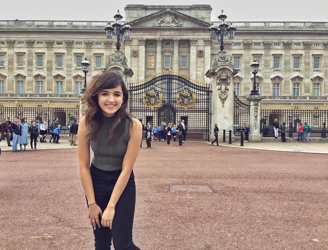 Shirley Setia #240575