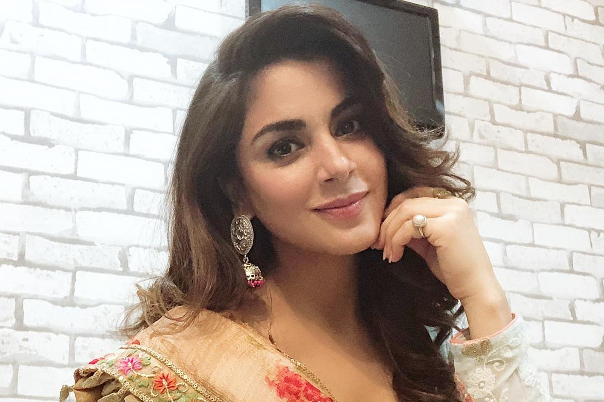 Shraddha Arya #240596