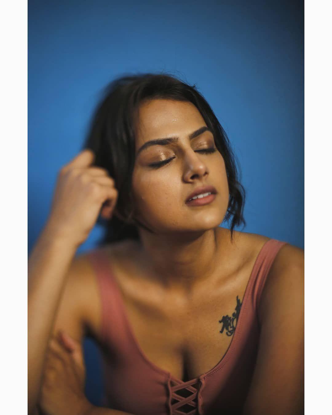 Shraddha Srinath #240692