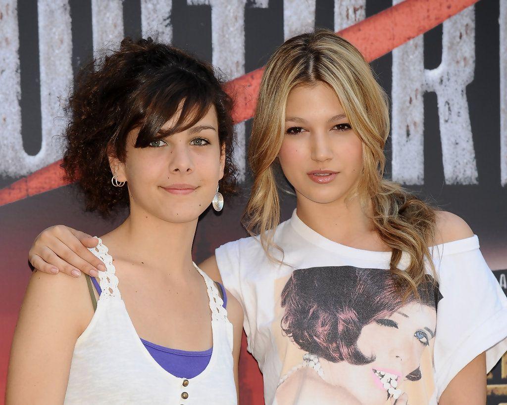 Ursula Corbero #240785