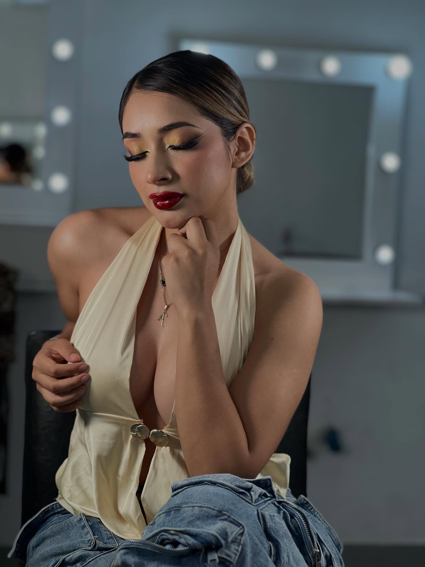 Alejandra Espeleta #242380