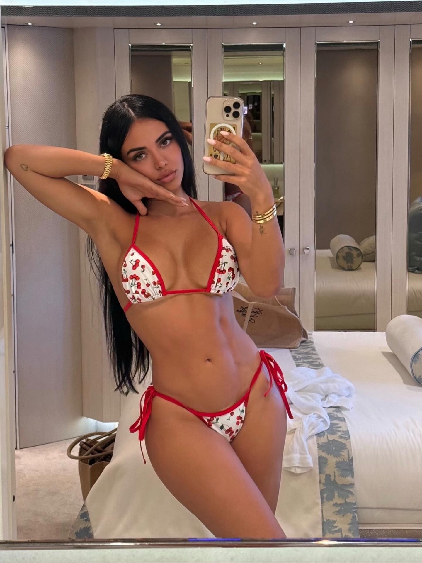 Sephora Noori #242995