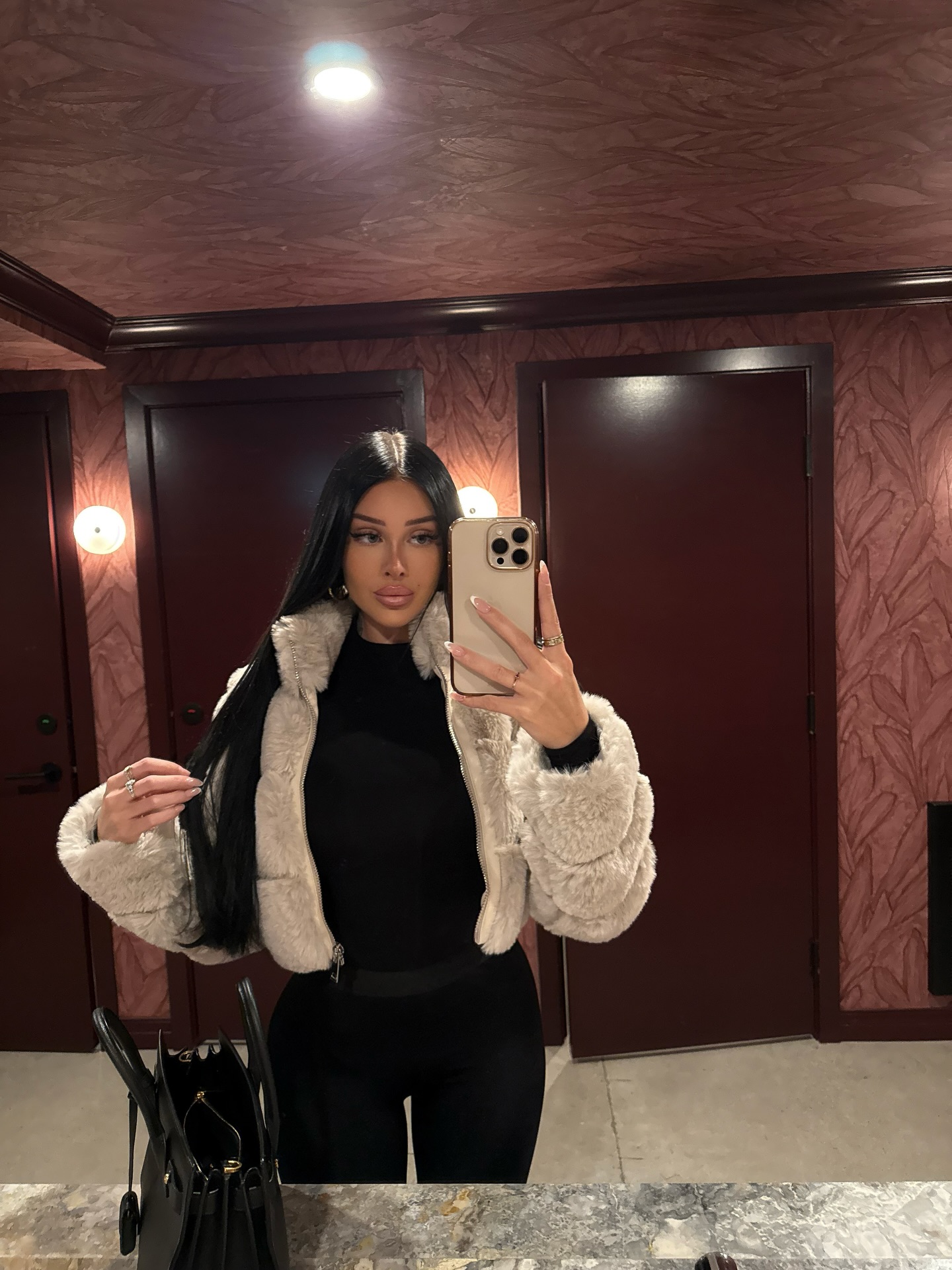 Valerie Cossette #243738