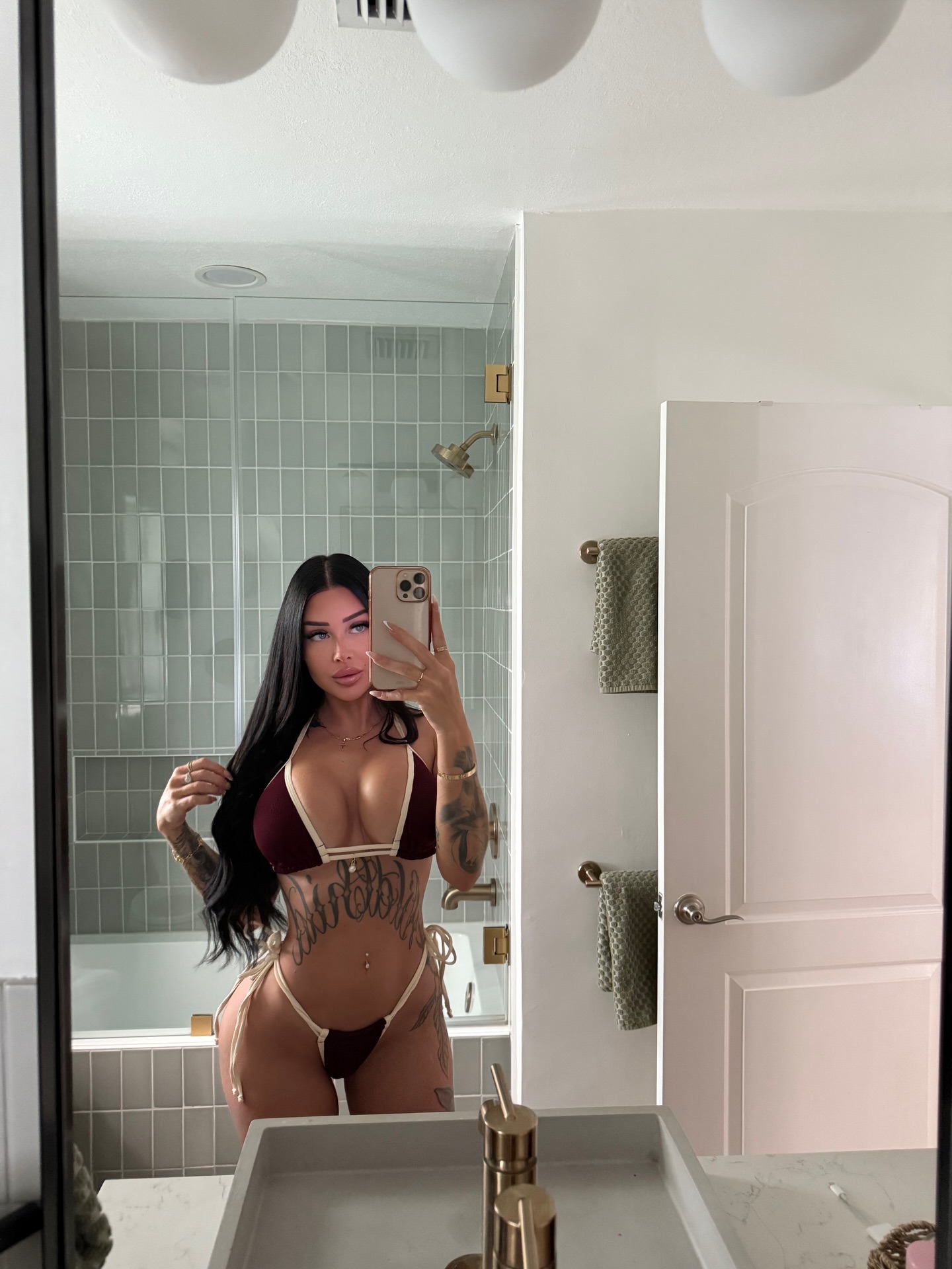 Valerie Cossette #243840