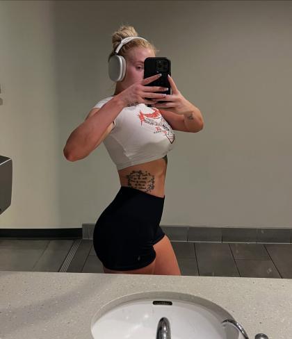 Tiauna Riley photo 244287