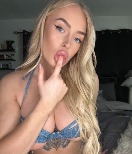 Tiauna Riley photo 244293