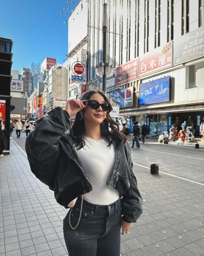 Victoria P photo 250122