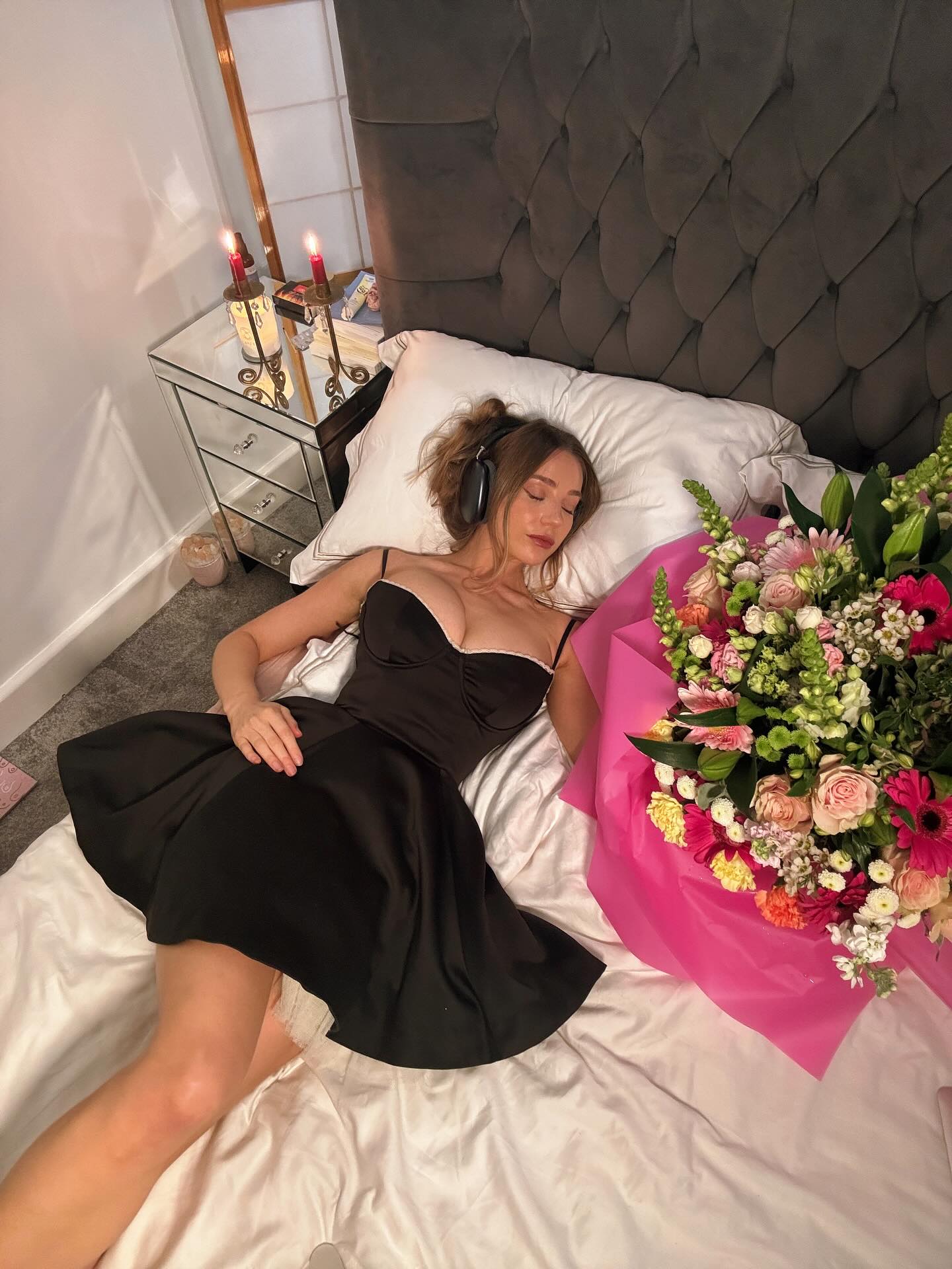 Bethany Lily April #250328