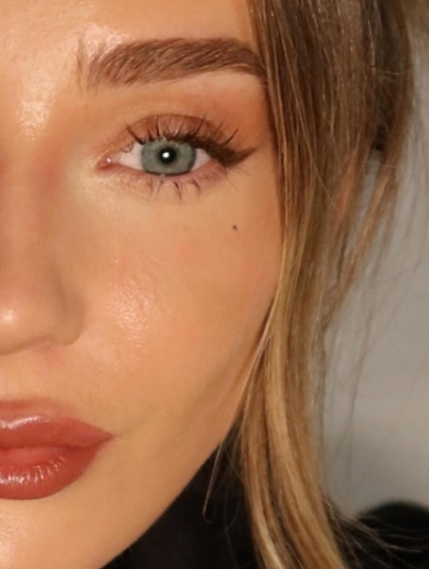 Bethany Lily April #250334