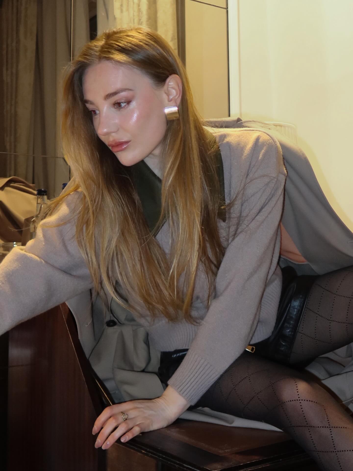 Bethany Lily April #250347