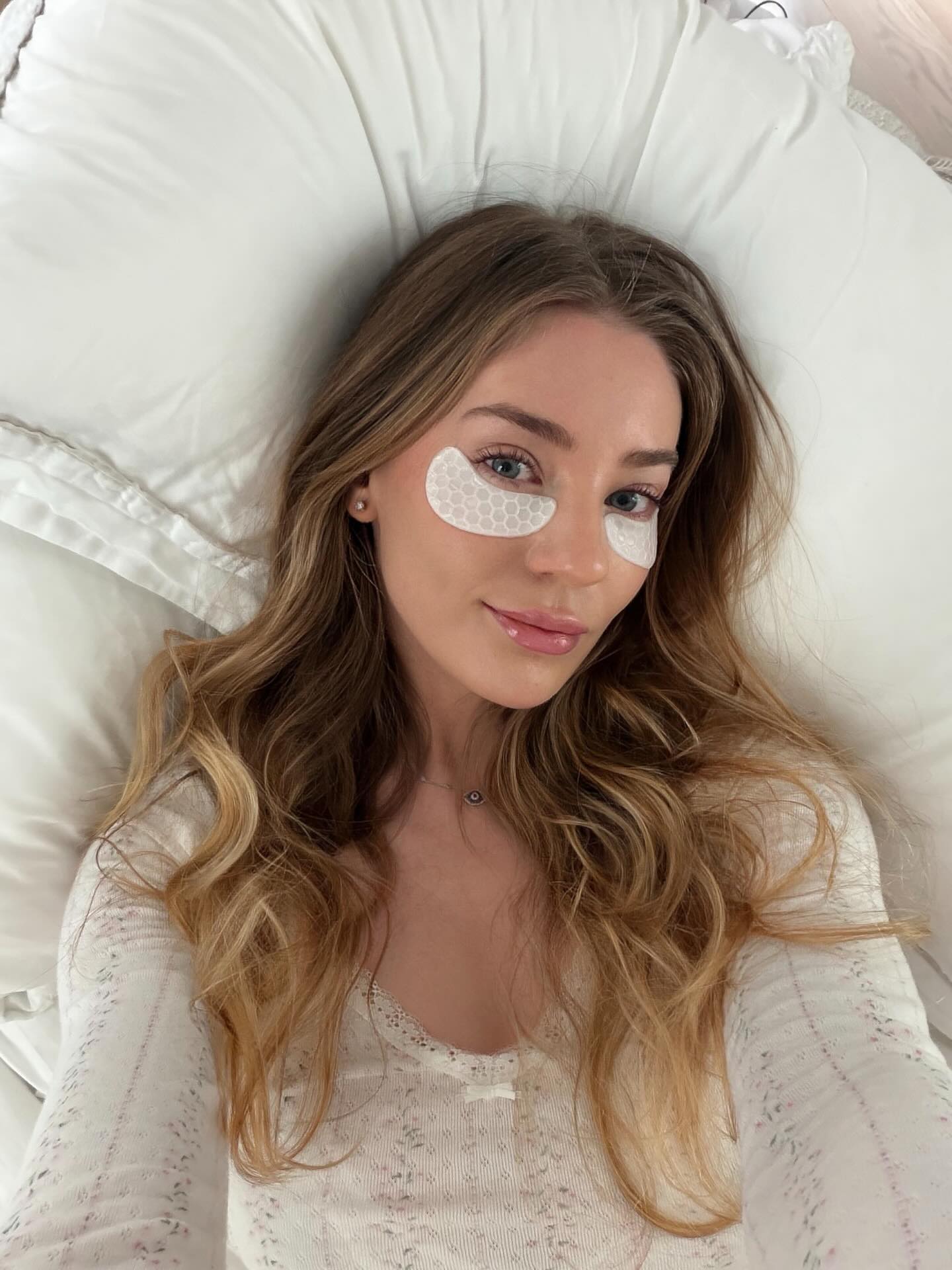 Bethany Lily April #250372