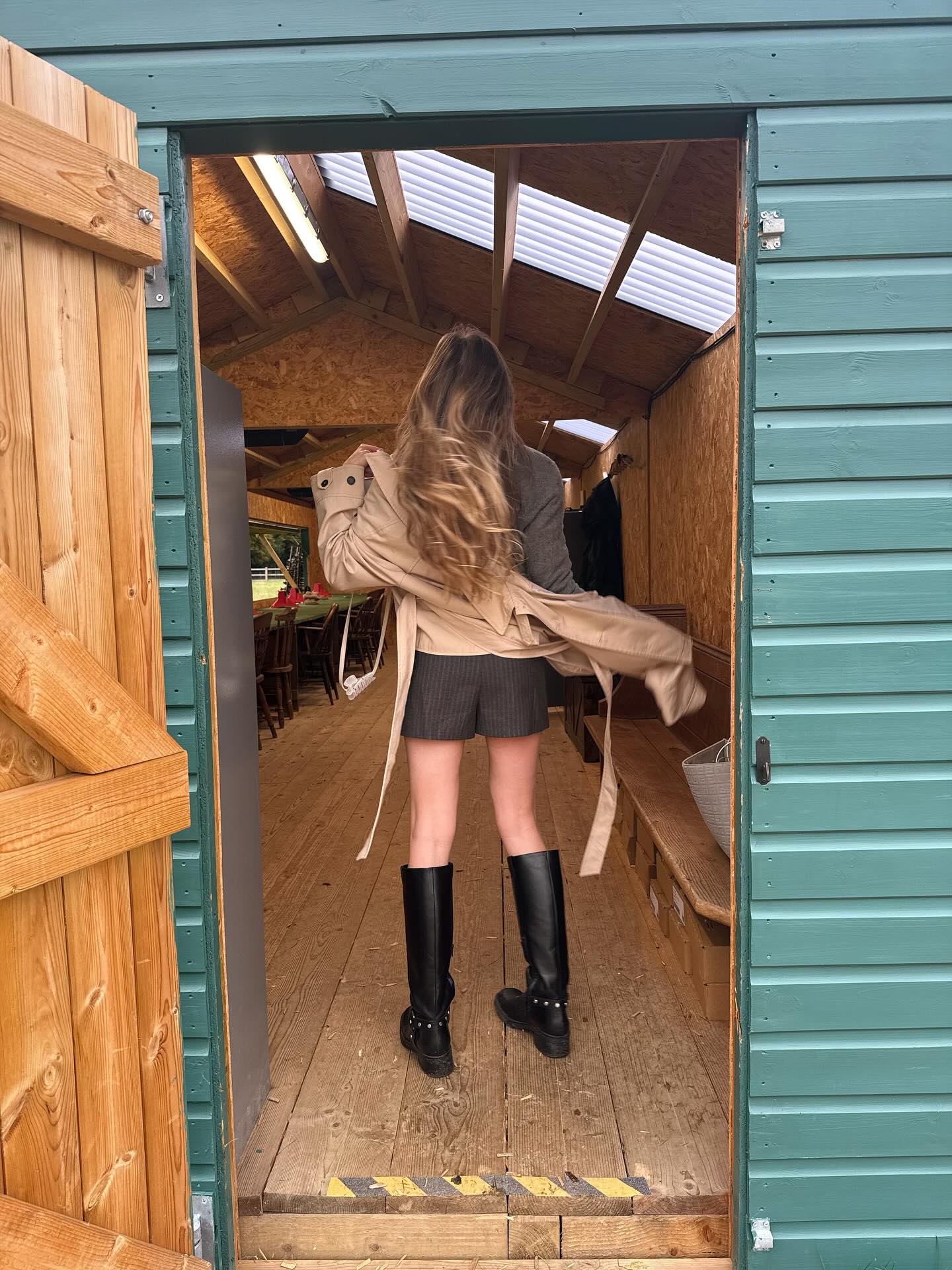 Bethany Lily April #250415