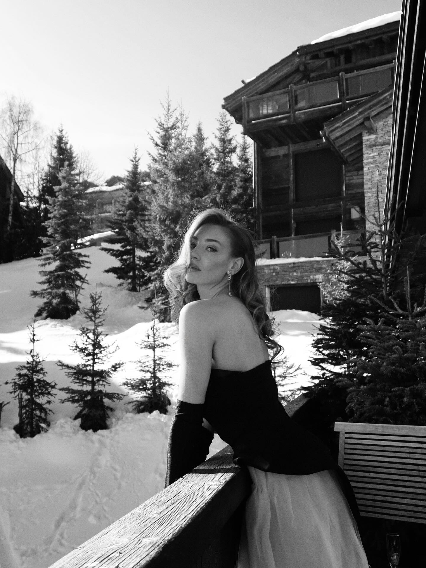 Bethany Lily April #250464