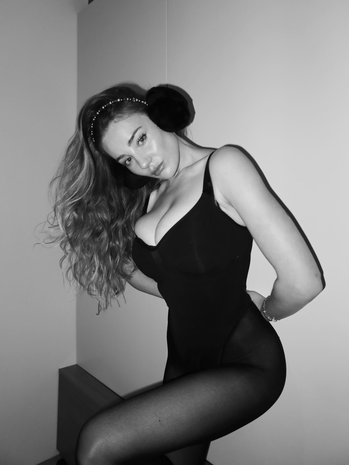 Bethany Lily April #250498