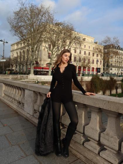 Bethany Lily April photo 250337