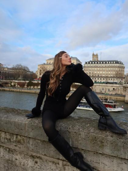 Bethany Lily April photo 250345