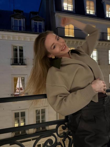 Bethany Lily April photo 250355