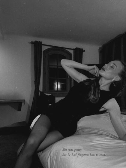 Bethany Lily April photo 250367