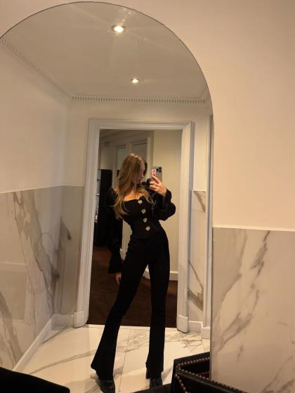 Bethany Lily April photo 250396