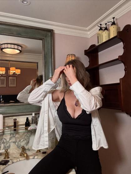 Bethany Lily April photo 250430