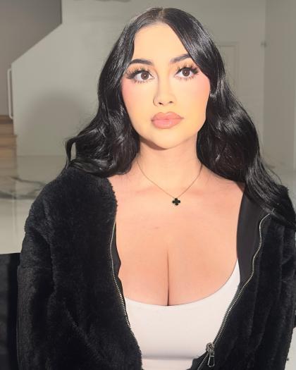 Jailyne Ojeda photo 250807