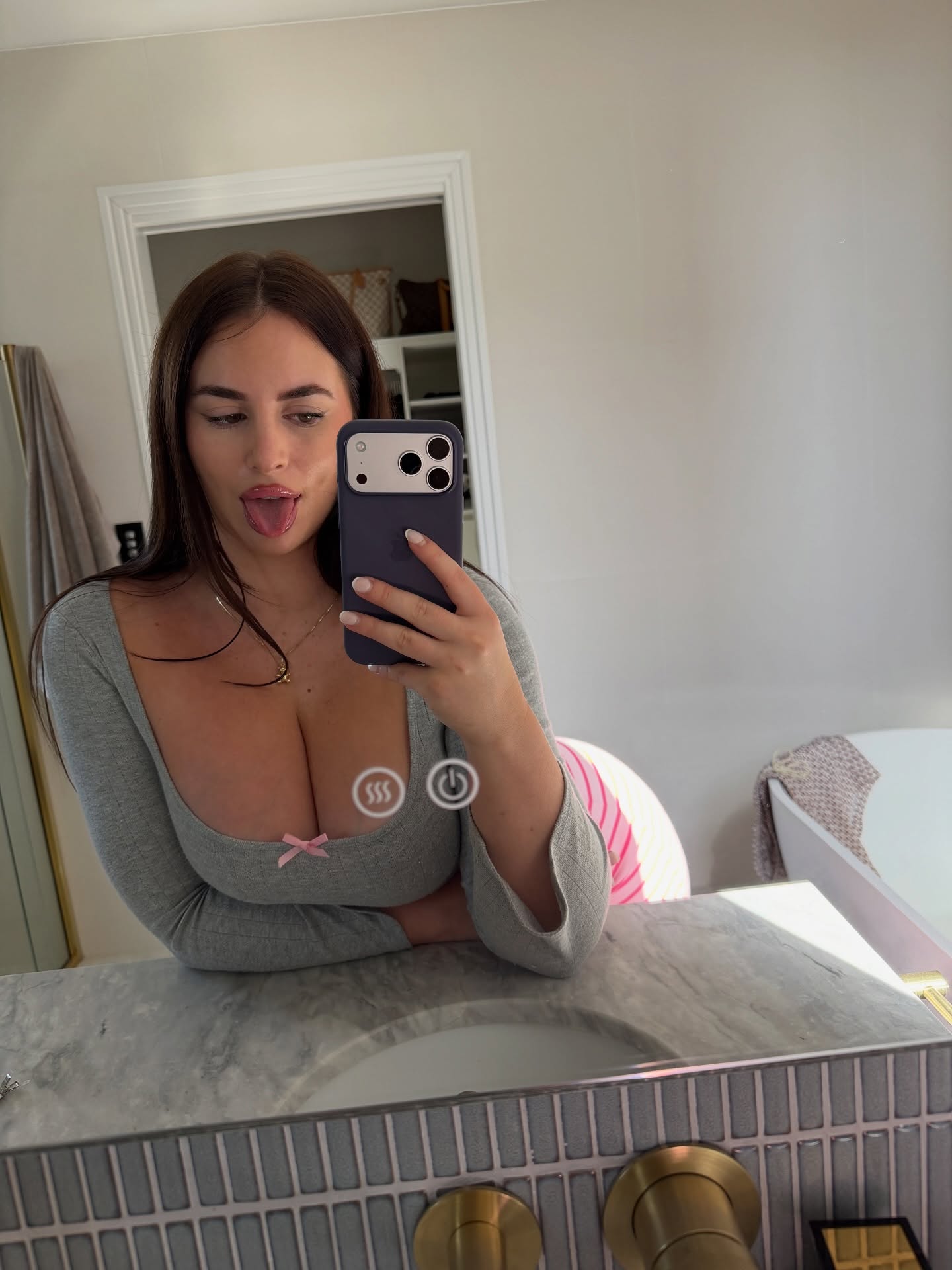 Isabelle Jade #250907