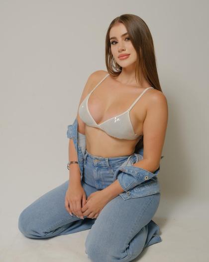 Gamze Acet photo 251142