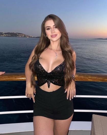 Gamze Acet photo 251230