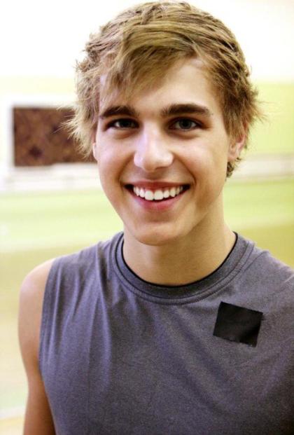 Cody Linley photo 252983